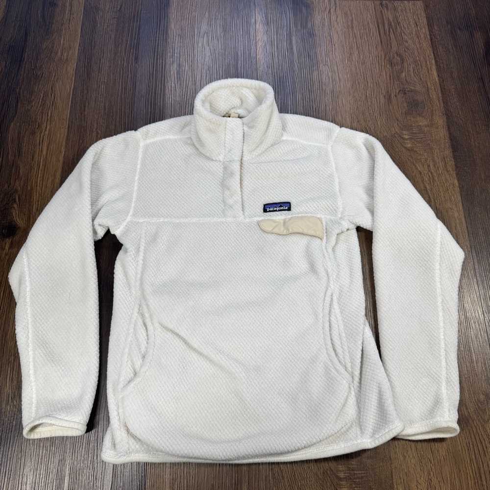 Patagonia Women’s Re-Tool Snap-T Fleece Pullover Size Small White